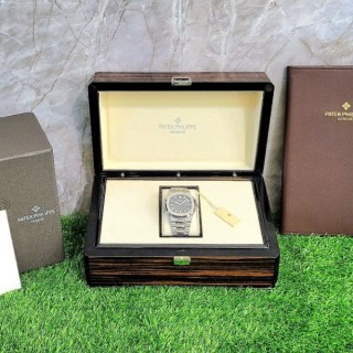 P 노틸러스 5711 올리브그린 (수입최고급)