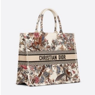 디* 북토트 자뎅